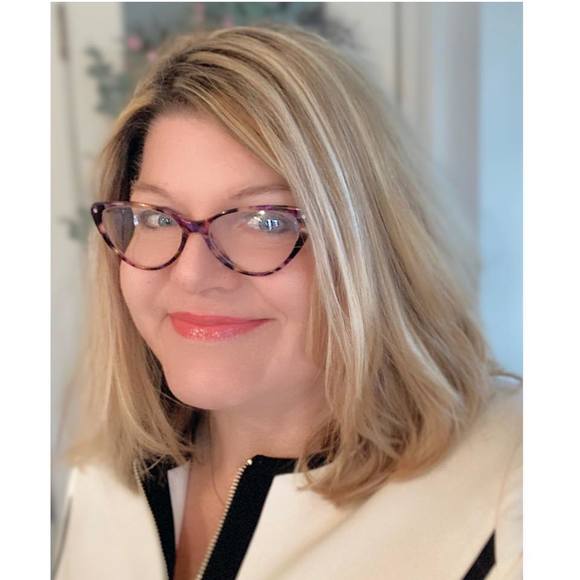 Meet your Posher, Rebecca - Picture 1 of 1